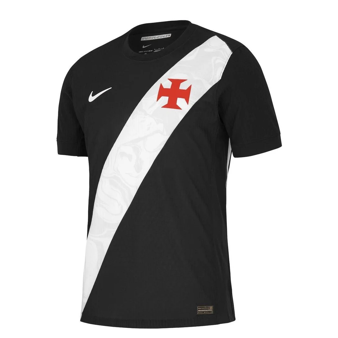 Estádio de futebol com torcida